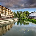 Otel Warsaw By Ihg 4*