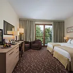 Otel Warsaw By Ihg Józefów