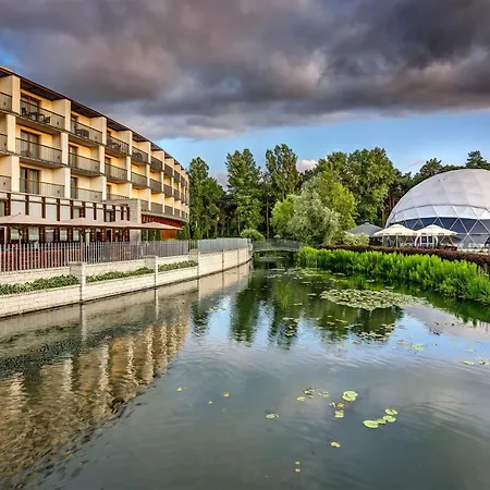 Hotel Warsaw Józefów, An Ihg 4*