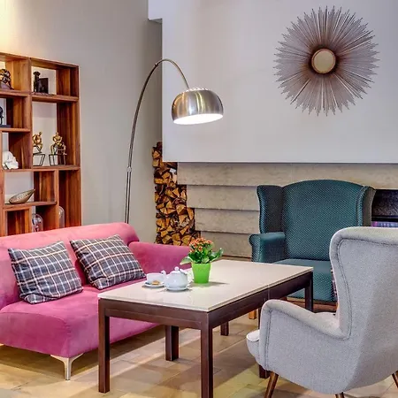 Hotel Warsaw Józefów, An Ihg