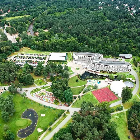 Warsaw Józefów, An Ihg Hotel