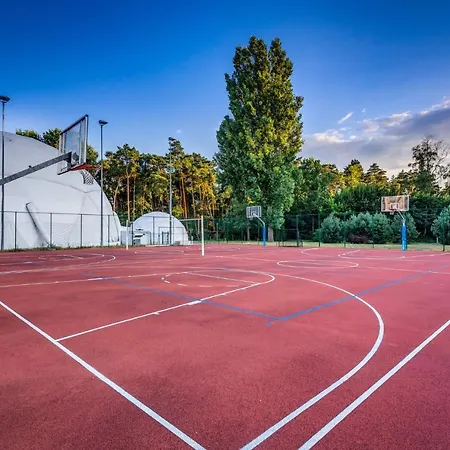 Warsaw By Ihg Hotel Józefów