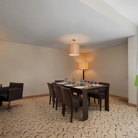Warsaw Józefów, An Ihg 4* Józefów