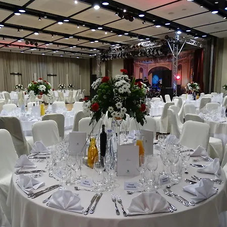 Warsaw By Ihg Hotel Jozefow (Masovia)