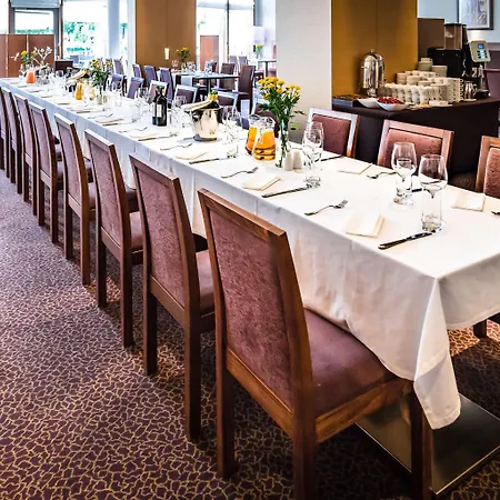 Hotel Warsaw Józefów, An Ihg 4*