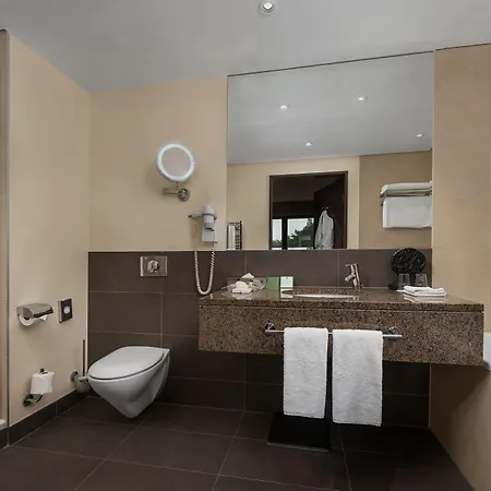 Warsaw By Ihg Hotel 4*