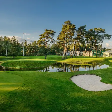 Hotel Warsaw Józefów, An Ihg 4*