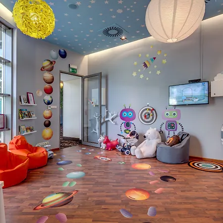 Warsaw By Ihg Hotel 4*