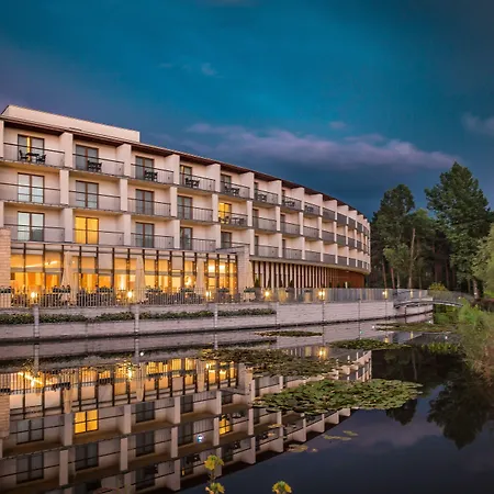 Hotel Warsaw Józefów, An Ihg Józefów