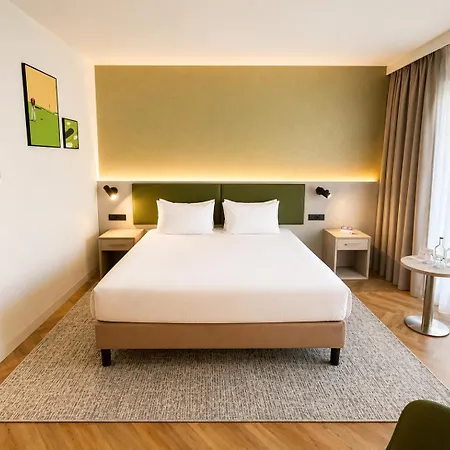 Hotell Warsaw By Ihg Józefów