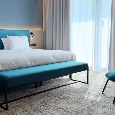 Hotel Warsaw Józefów, An Ihg 4*