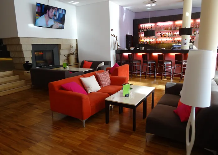 Warsaw By Ihg Hotel 4*