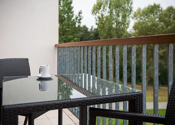 Hotel Warsaw Józefów, An Ihg Józefów