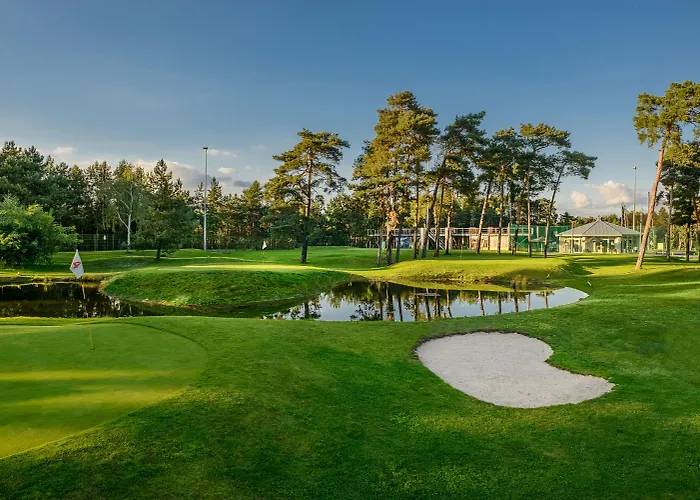 Hotel Warsaw By Ihg 4*