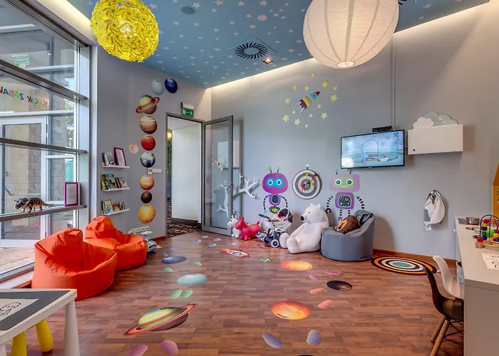 Warsaw By Ihg Hotel 4*