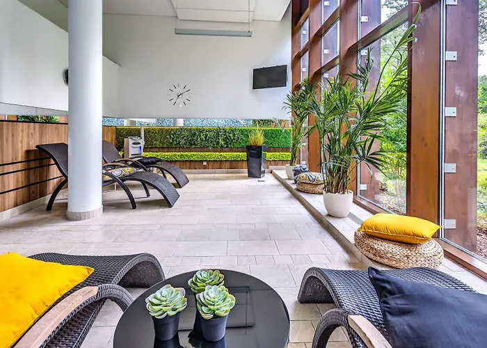 Warsaw By Ihg Hotel 4*