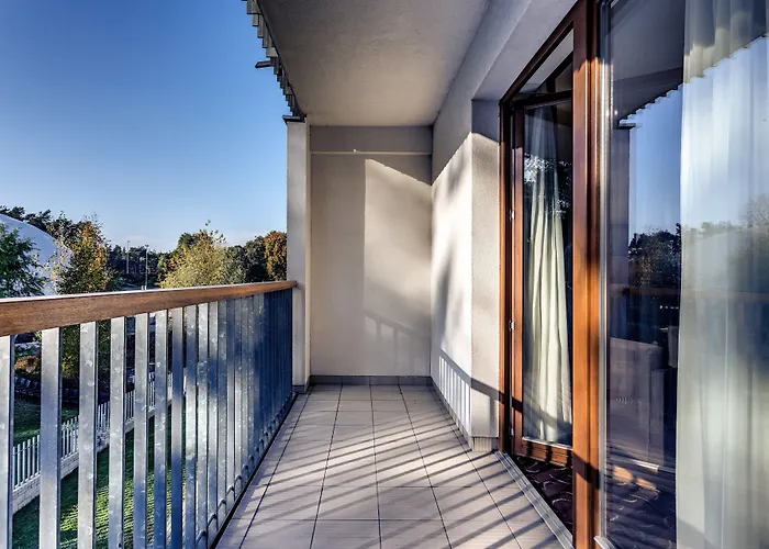 Warsaw Józefów, An Ihg